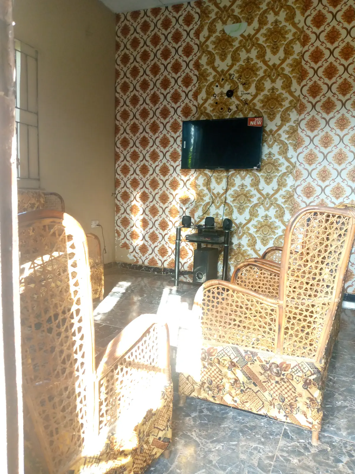 House hold furniture - Image 1