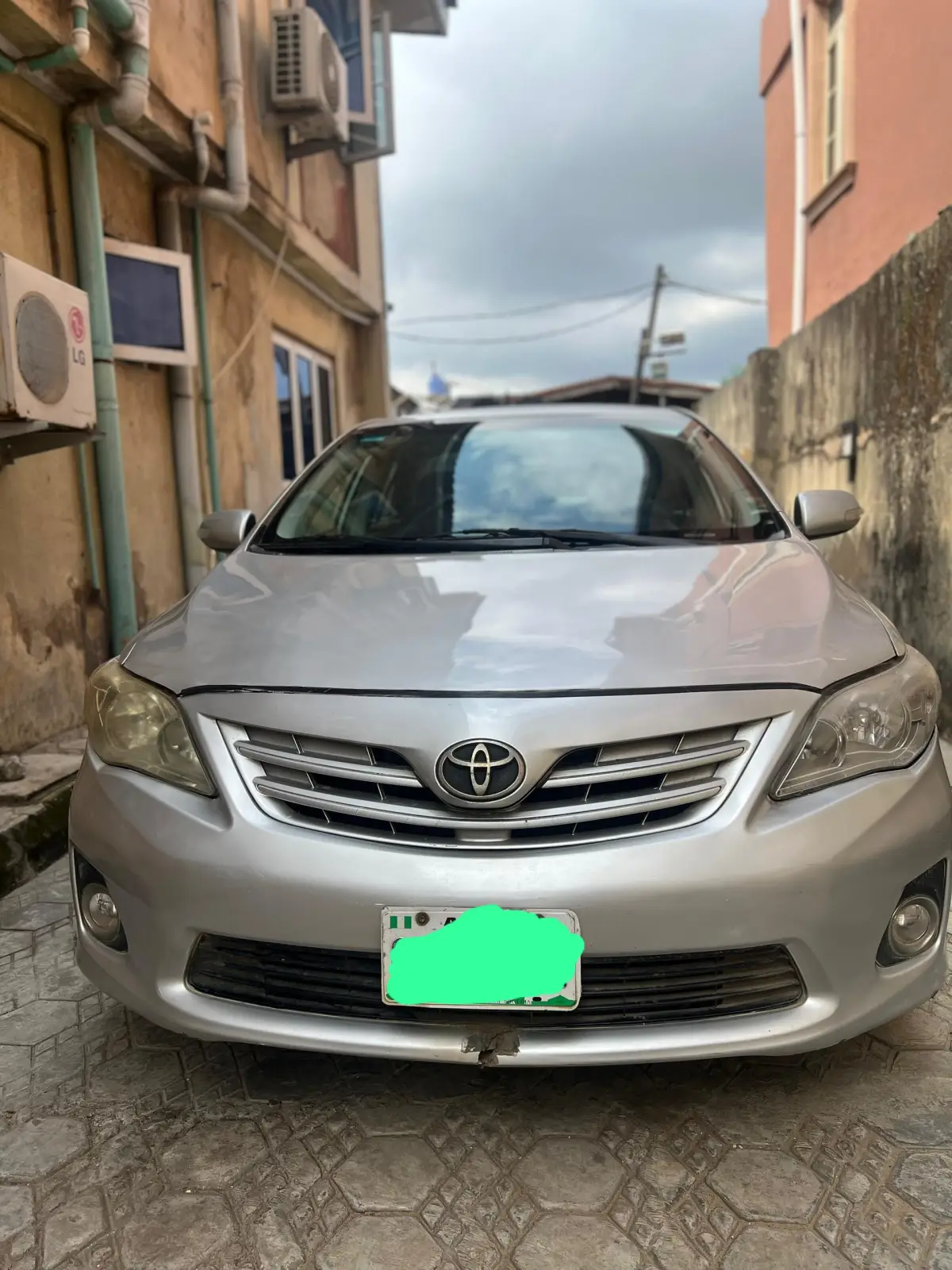 Toyota Corolla 2010 - Image 2