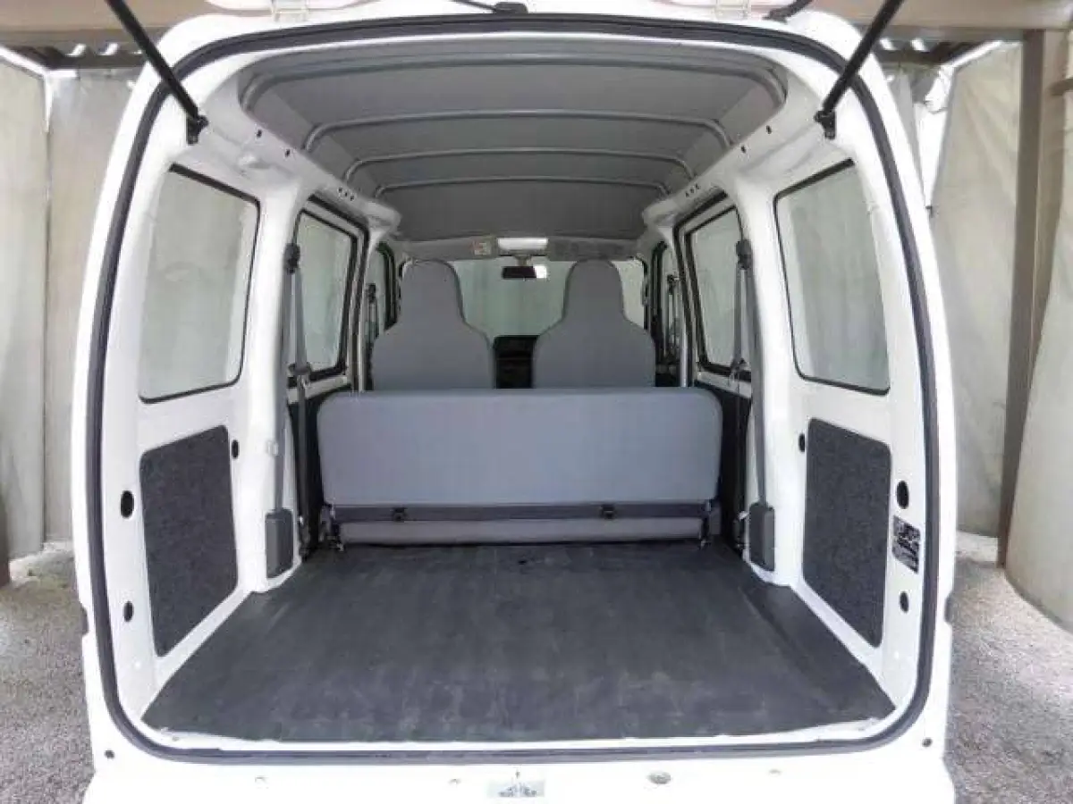 Auction of cars and Goods - Image 2