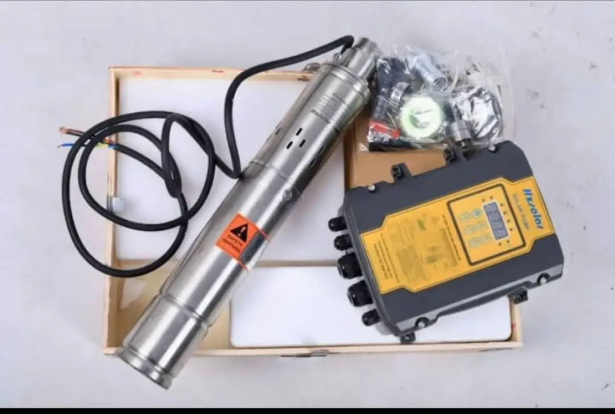 Solar panels and equipment - Image 8