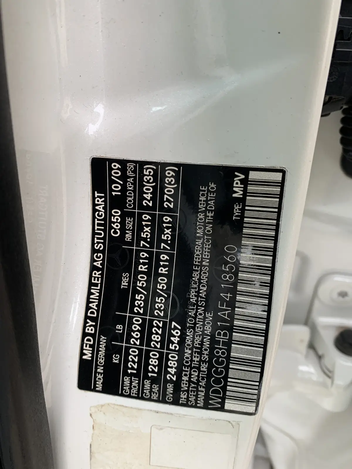 GLK 2010 MODEL FULL OPTION - Image 12