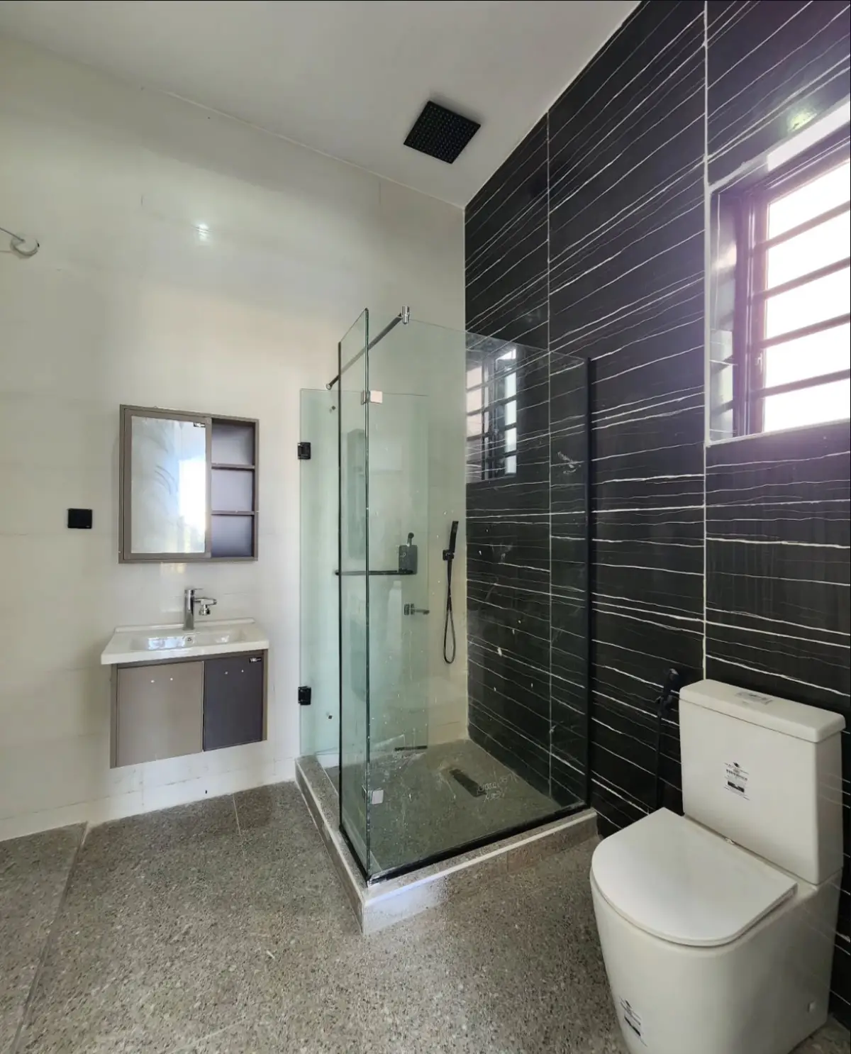 Newly built of 4 BEDROOM semi Detached with BQ - Image 9