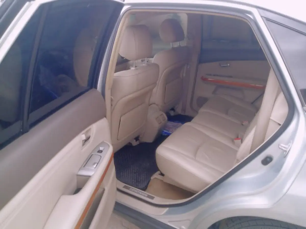 TOKS LEXUS RX330 2005 MODEL - Image 6