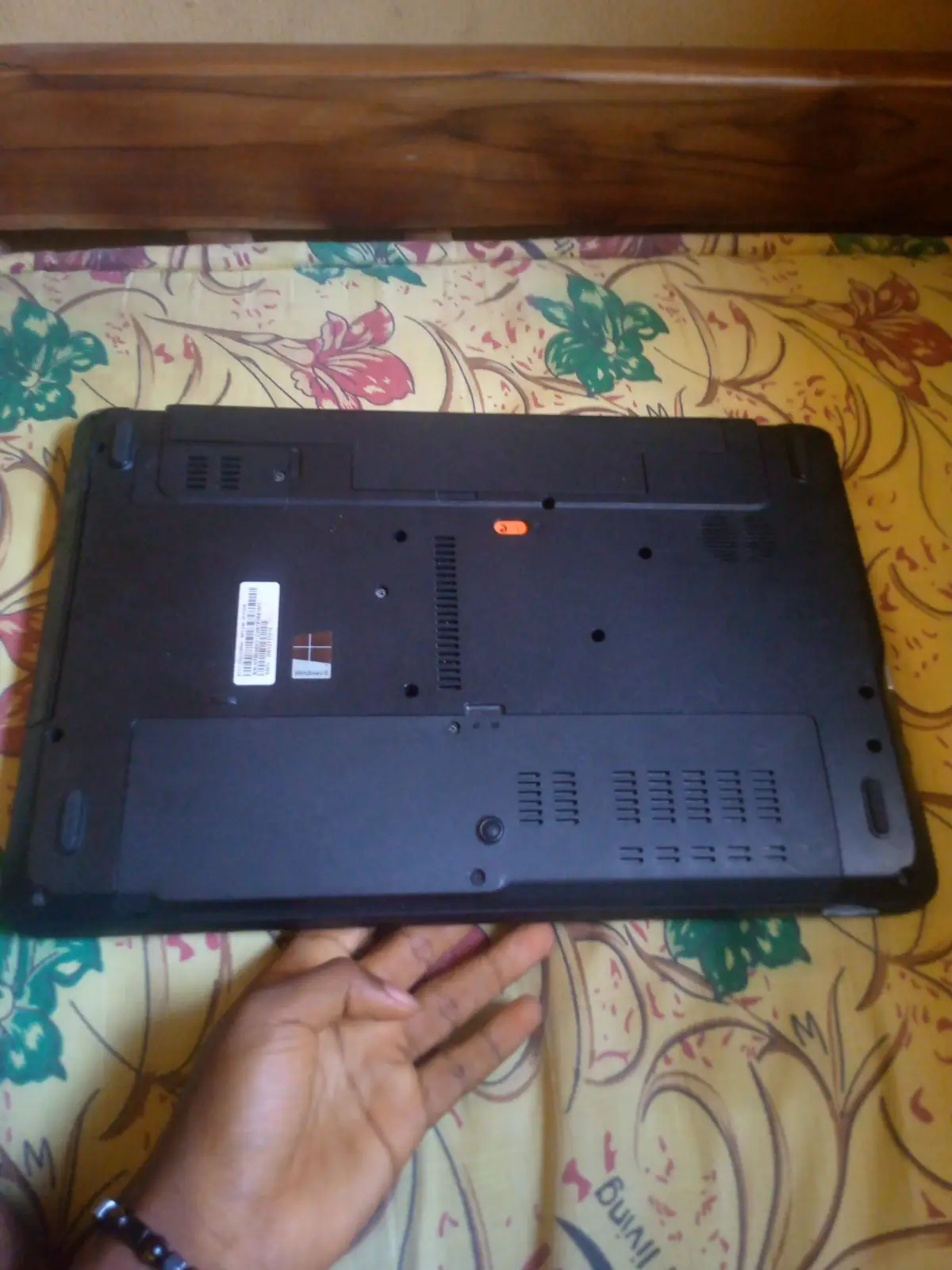 Laptop (Acer) - Image 3