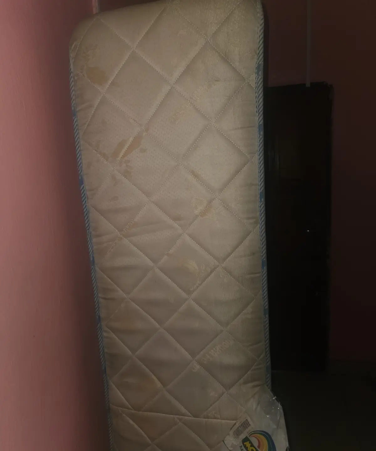 Mouka Mondeo Mattress BIG SIZE(4 nd half by 6) 16" tall - Image 3