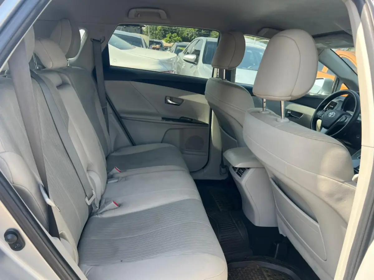 V4 VENZA DIRECT TO OWNER NO LONG CHAIN - Image 7