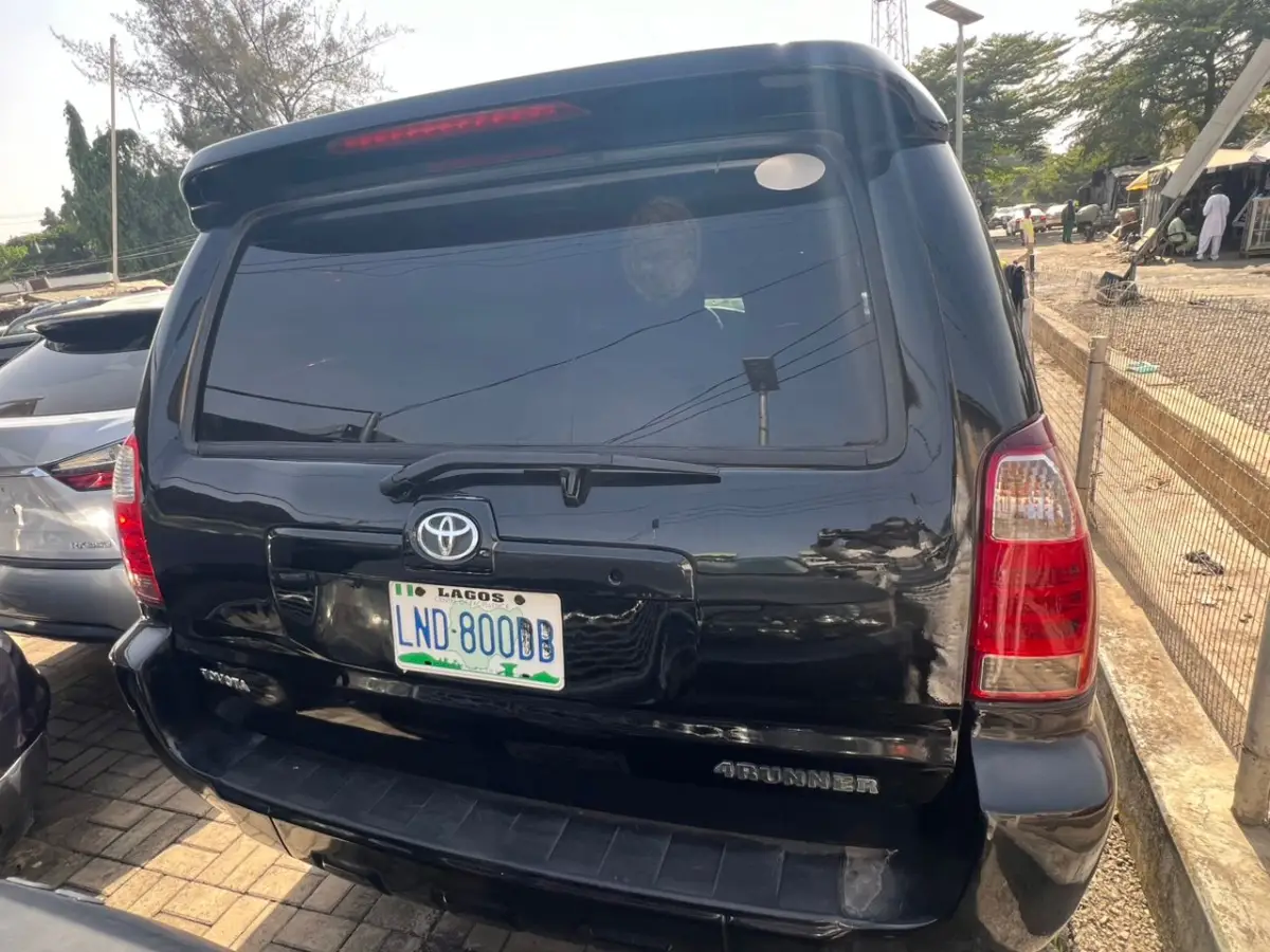 TOYOTA 4RUNNER DIRECT TO OWNER - Image 4