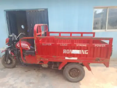 Tricycle RONGXING CC200