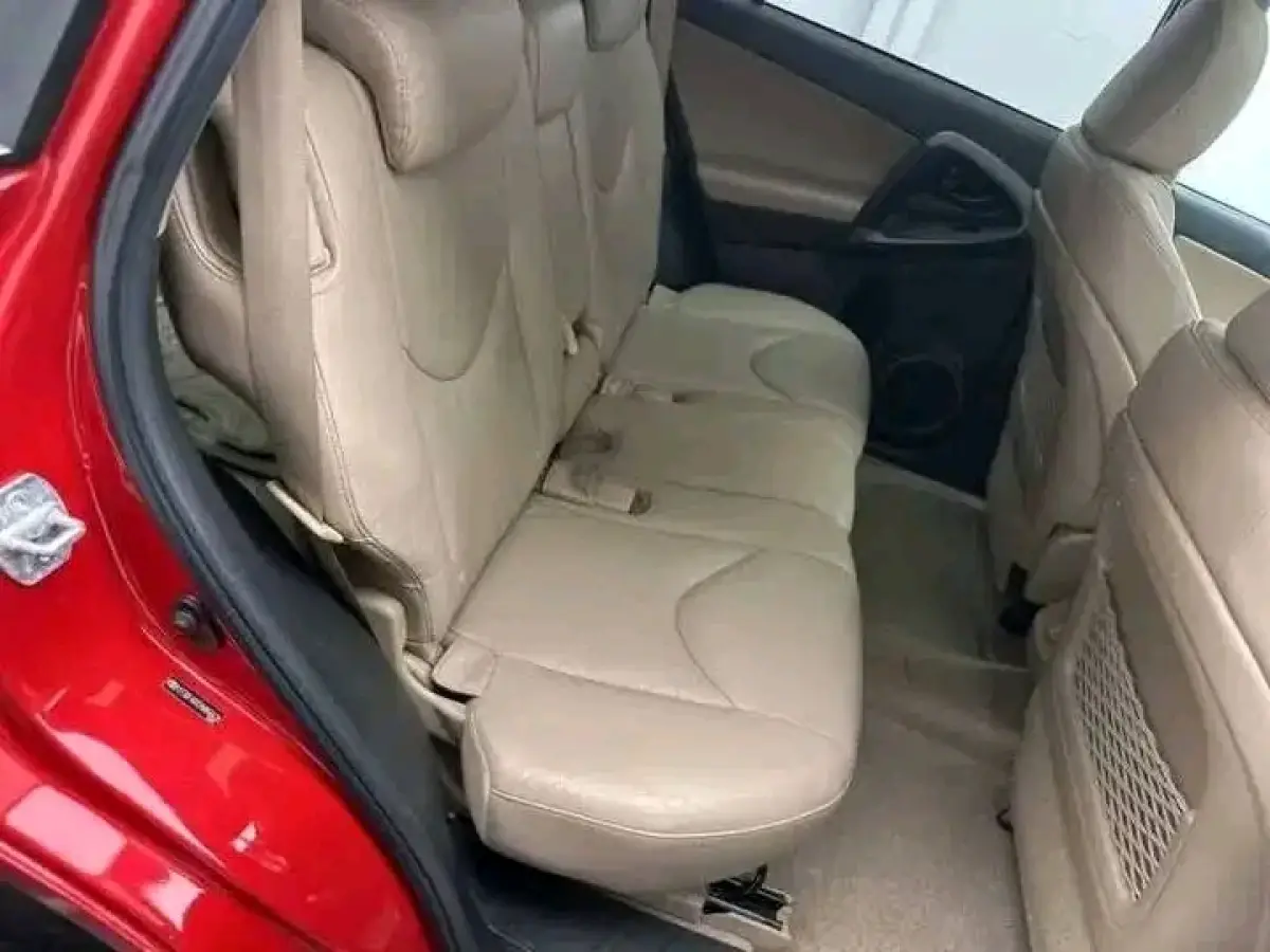 2008 Toyota RAV4 - Image 8