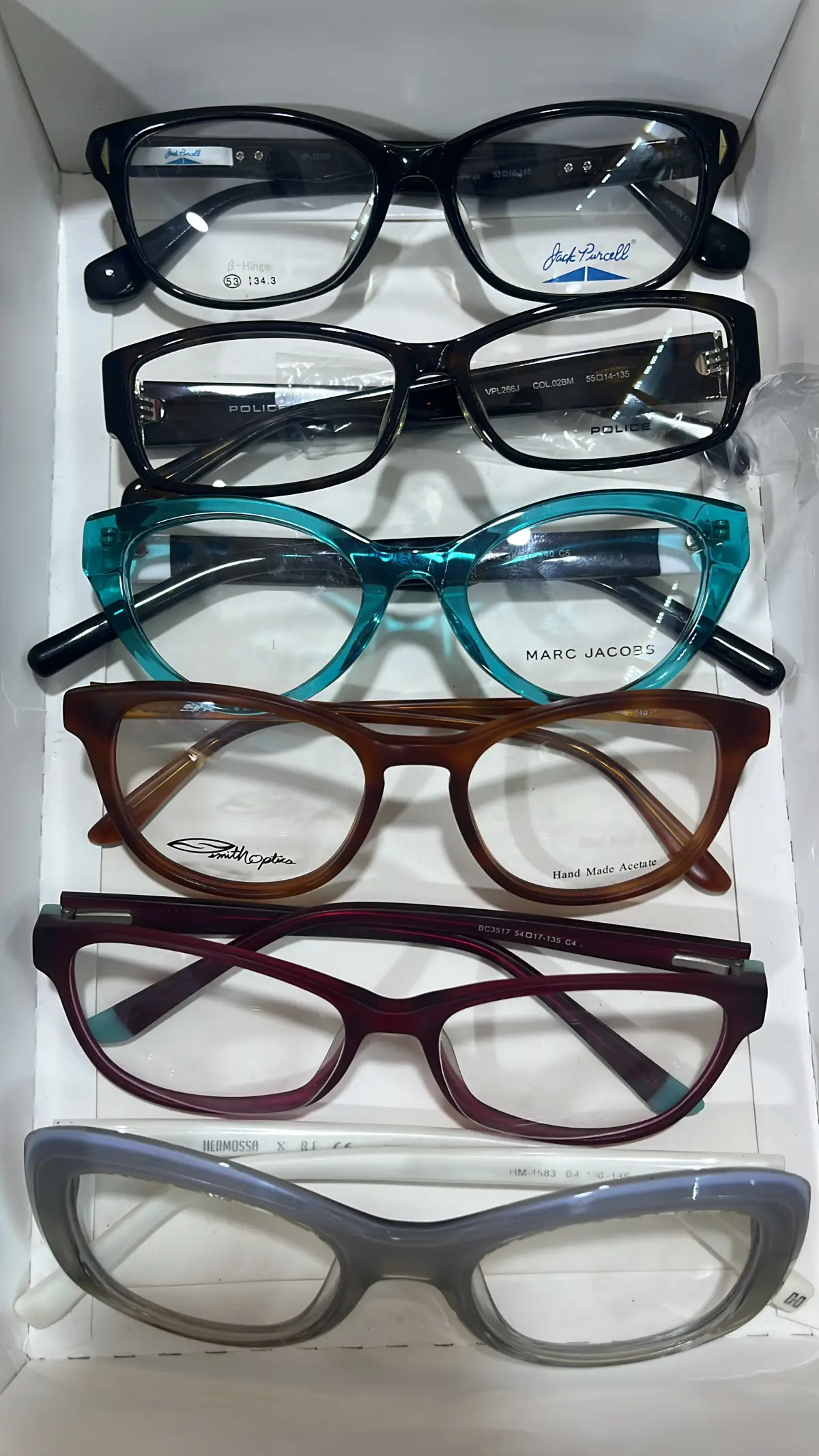 Issy infinity optical glasses service - Image 3