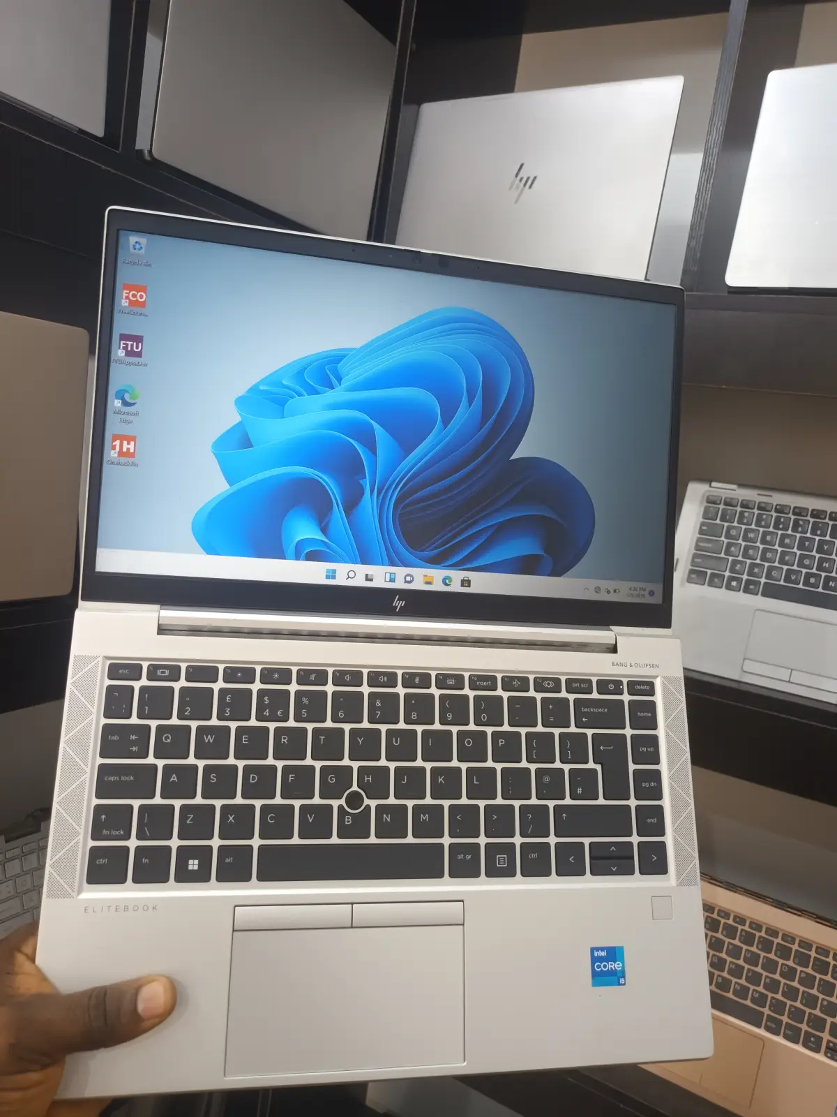 HP Elitebook 840 Aero G8 - Image 5
