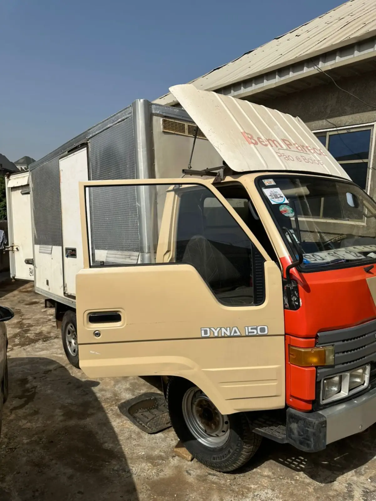 A toyota dyna 150 pick up truck - Image 5