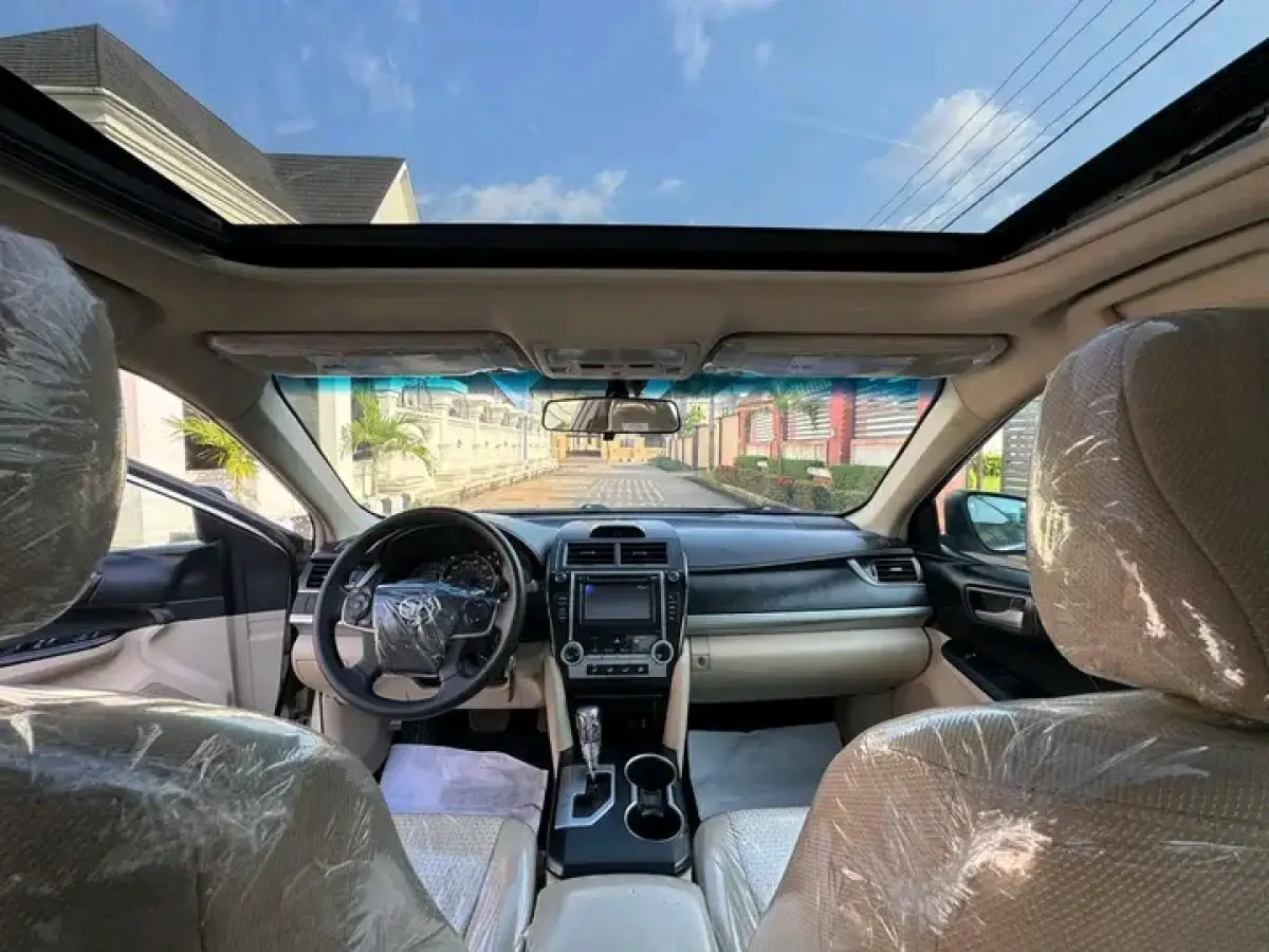 2014 Toyota Corolla - Image 4