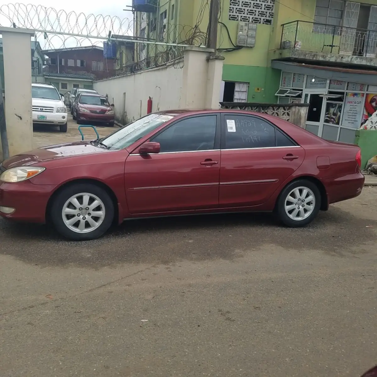 Clean Toyota Camry red color 2004 - Image 5