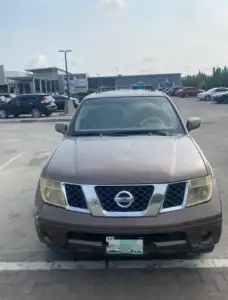 Nissan Pathfinder SE 2007