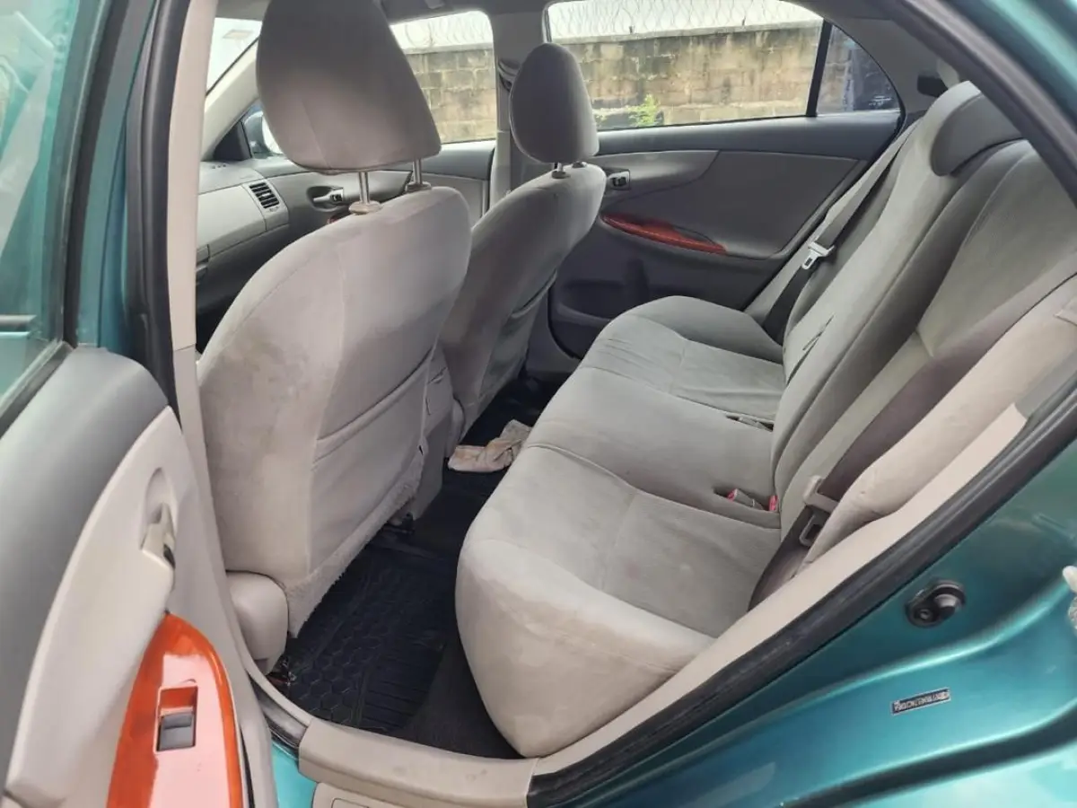 Toyota Corolla Le 2010 - Image 4