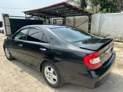 Toyota Camry Le 2004
