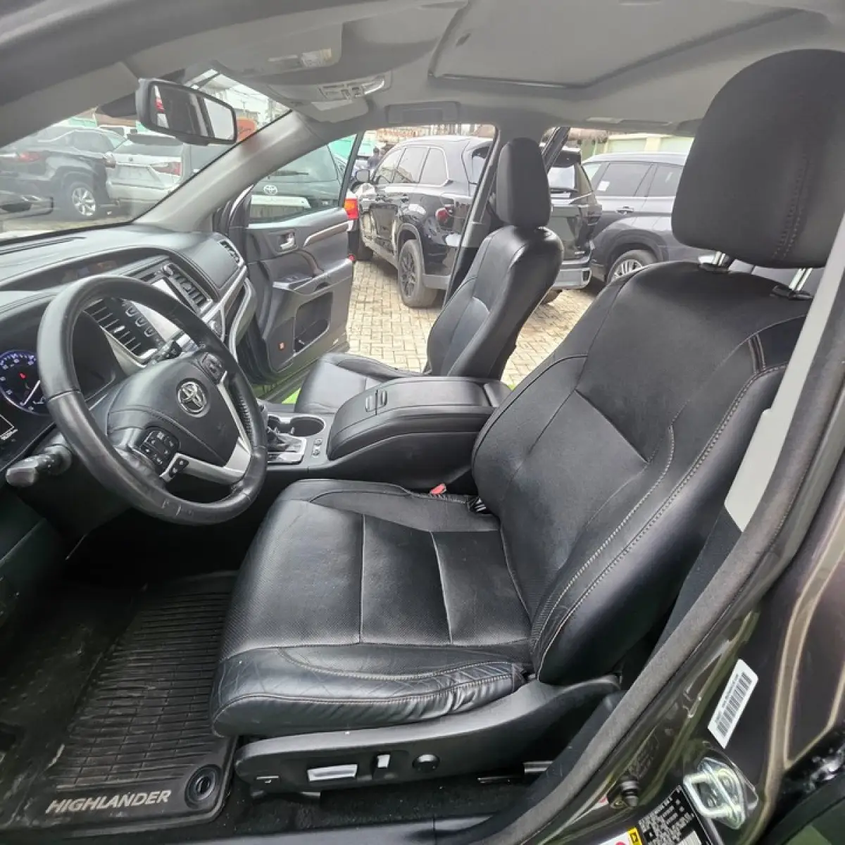 2015 Model Toyota Highlander Limited - Image 2