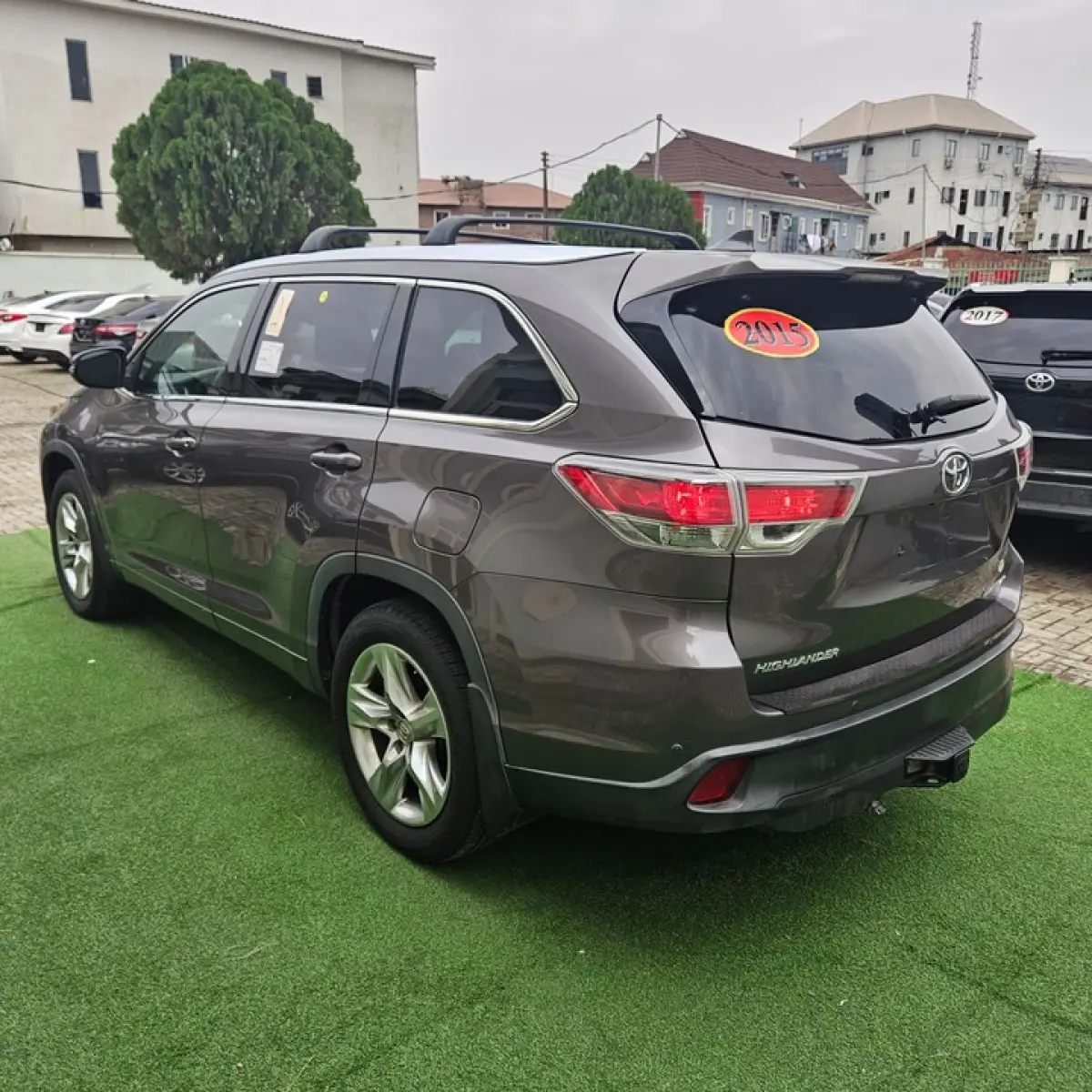 2015 Model Toyota Highlander Limited - Image 4