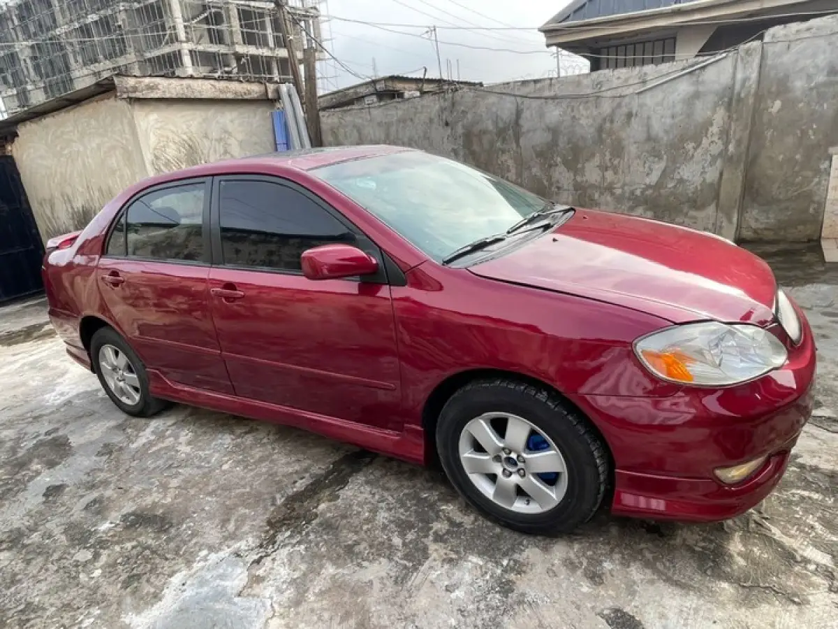 Toyota Corolla sport 2004 For Sale - Image 1
