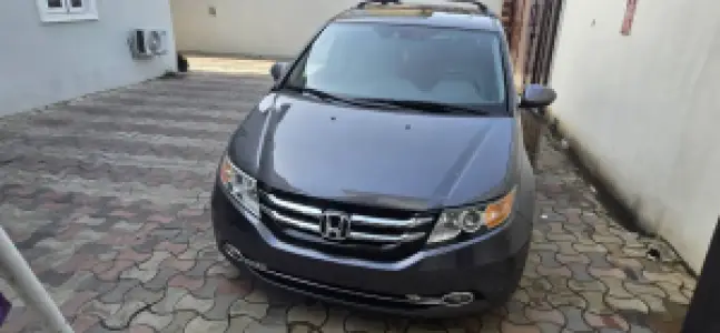 Clean Tokunbo 2014 Honda Odyssey Ex-