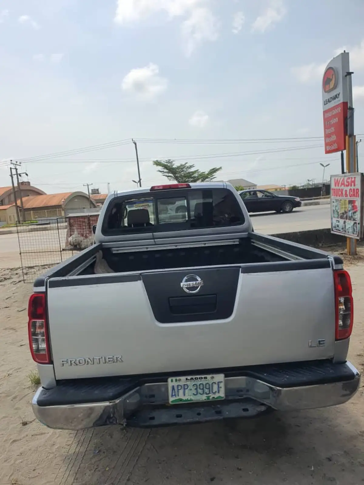 Nissan frontier LE 2007 - Image 5