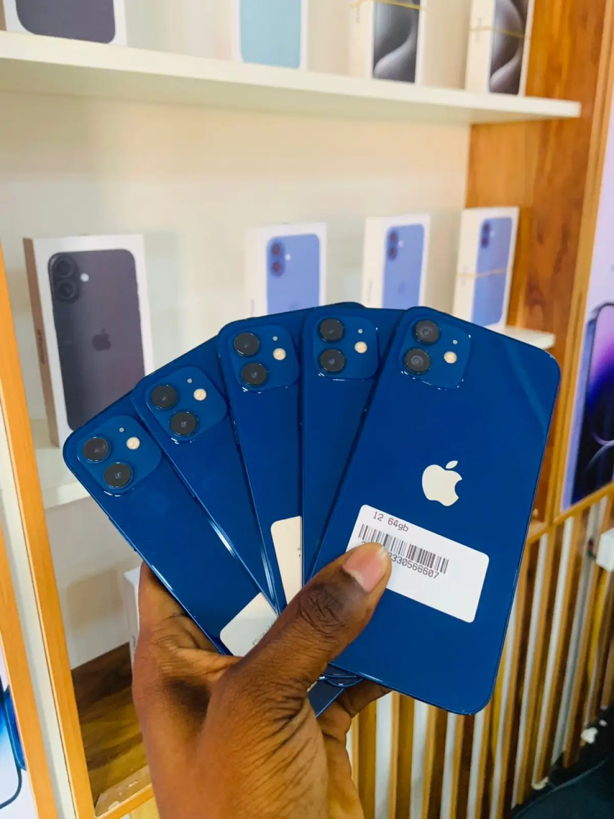 iPhone 12 64gb - Image 1