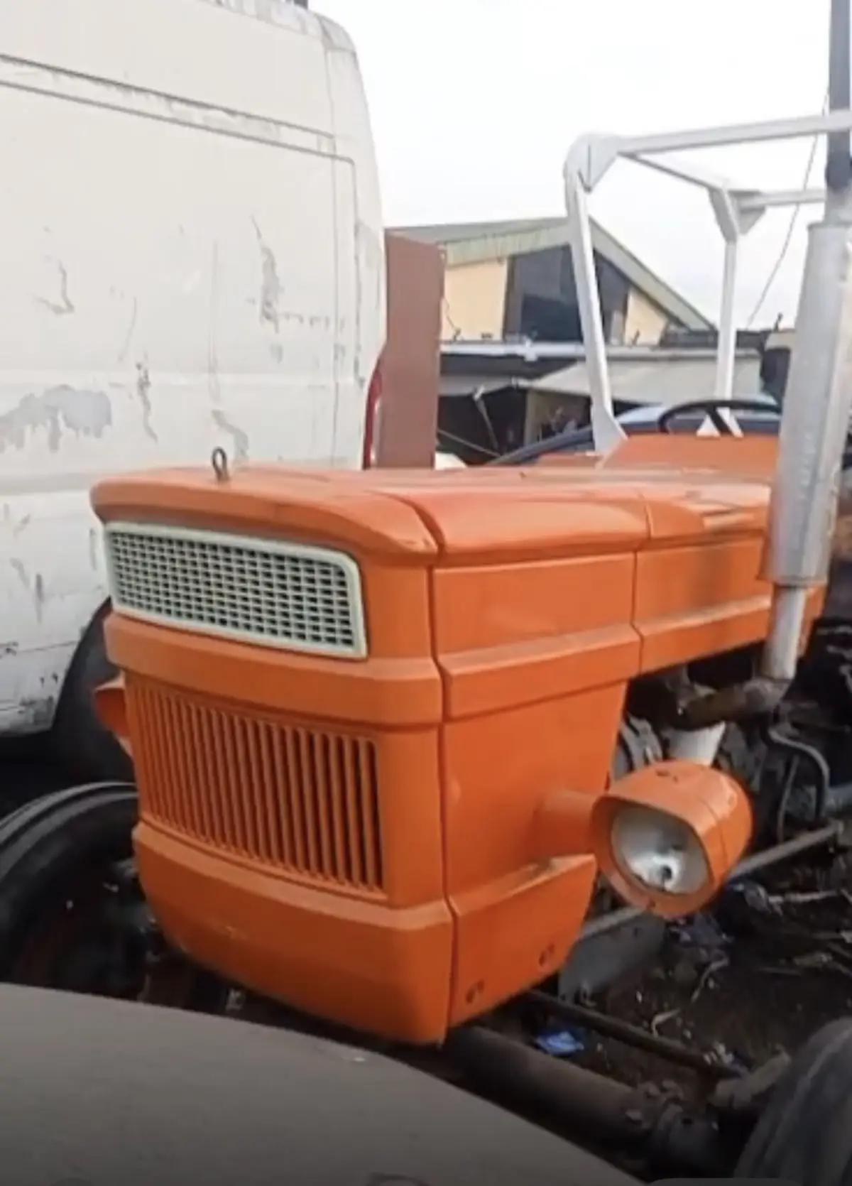 FIAT 500 TRACTOR - Image 2