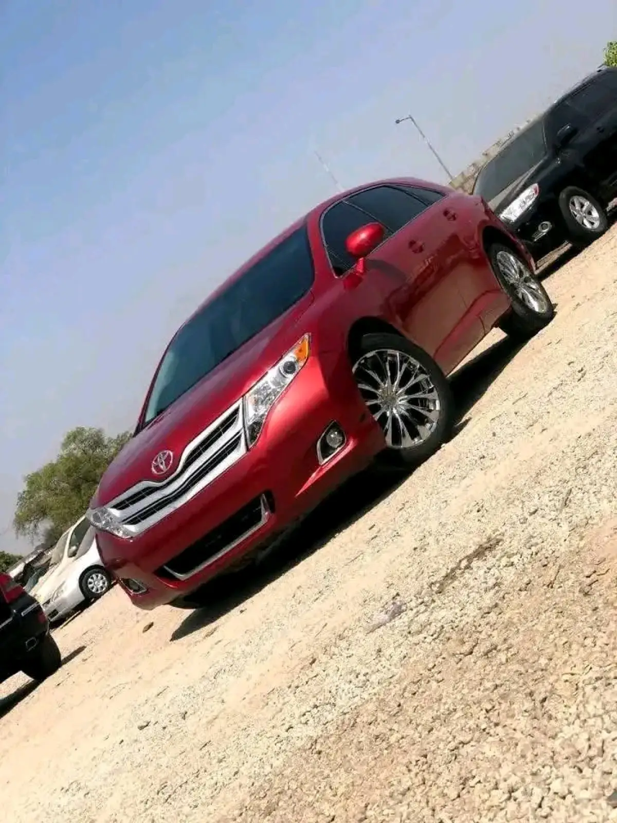 Foreign Used Toyota Venza Red - Image 3