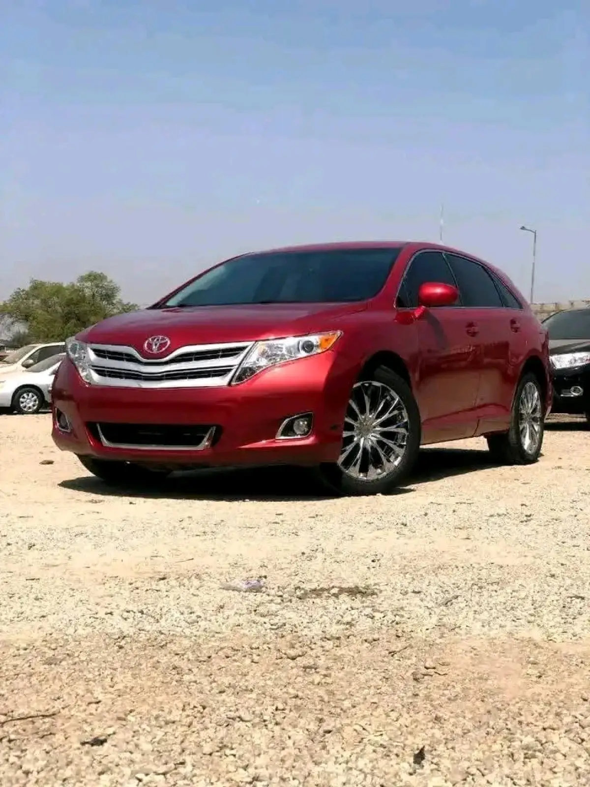 Foreign Used Toyota Venza Red - Image 4