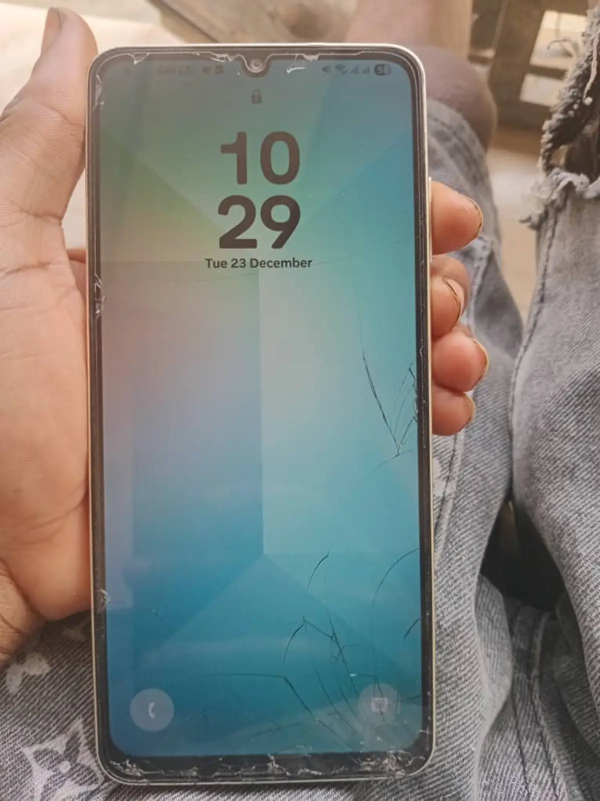 Samsung Galaxy A06 - Image 2