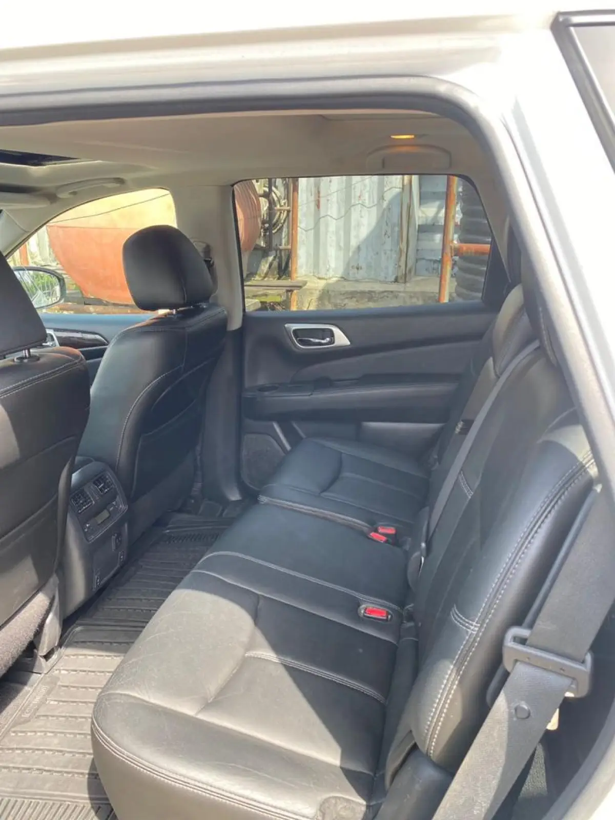 2014 Tokunbo Pathfinder - Image 2