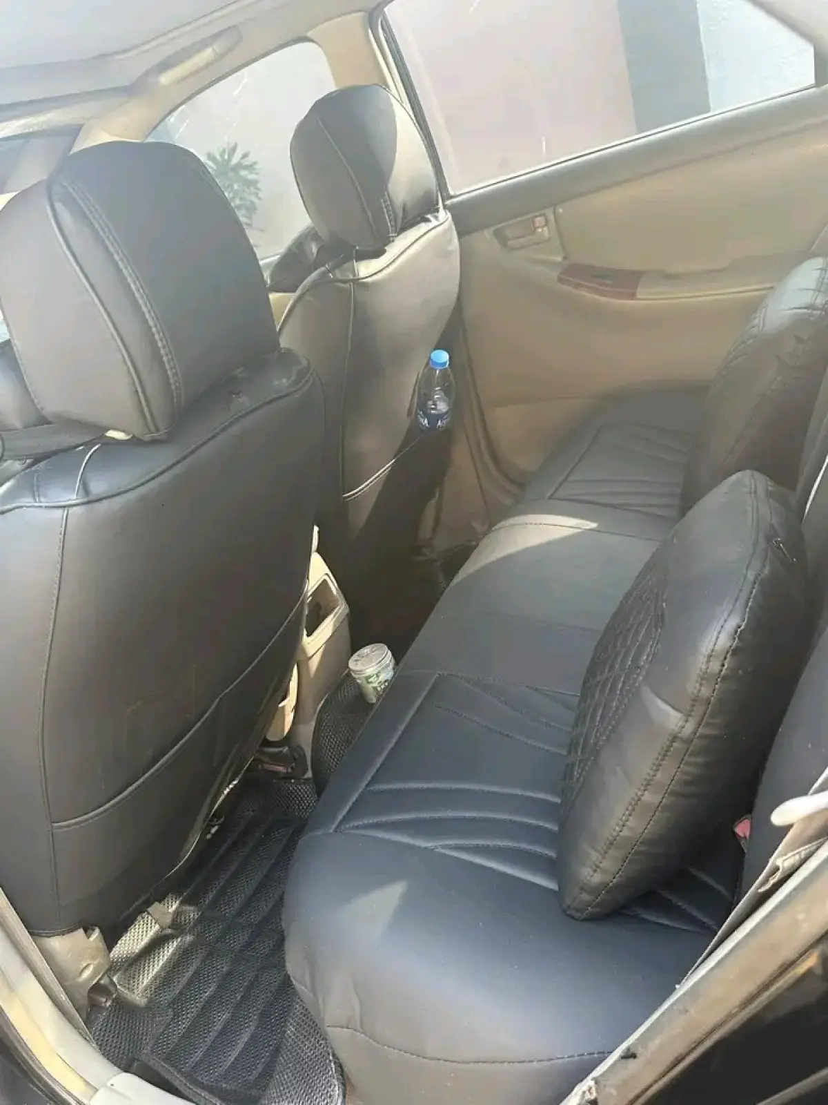 2004 Toyota Corolla - Image 4