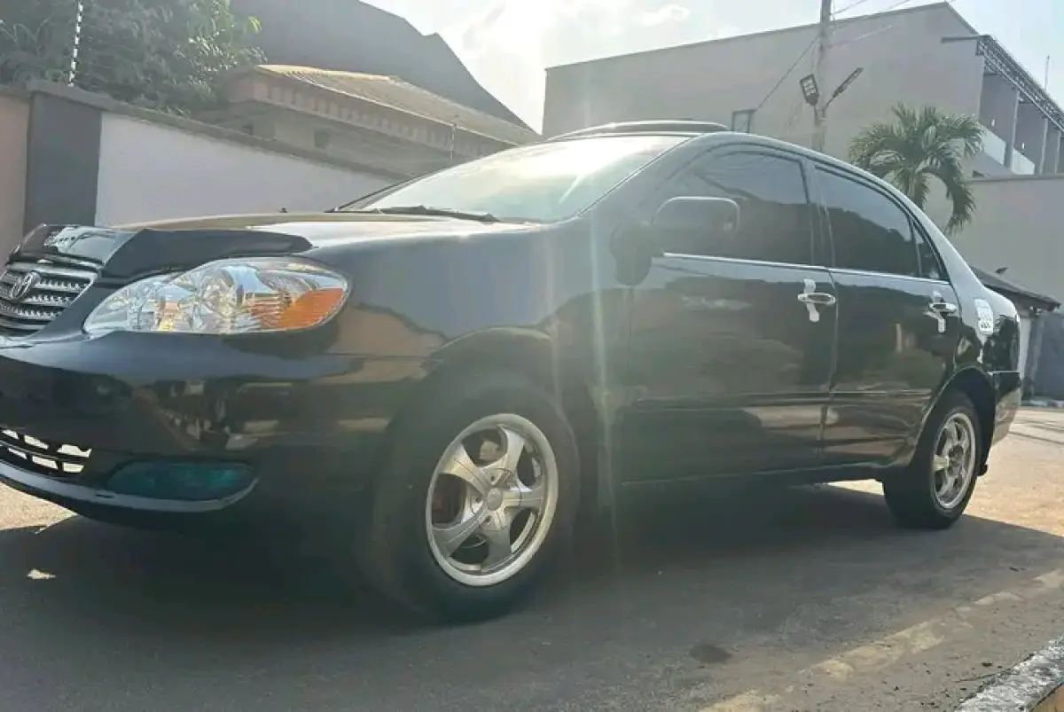 2004 Toyota Corolla - Image 5