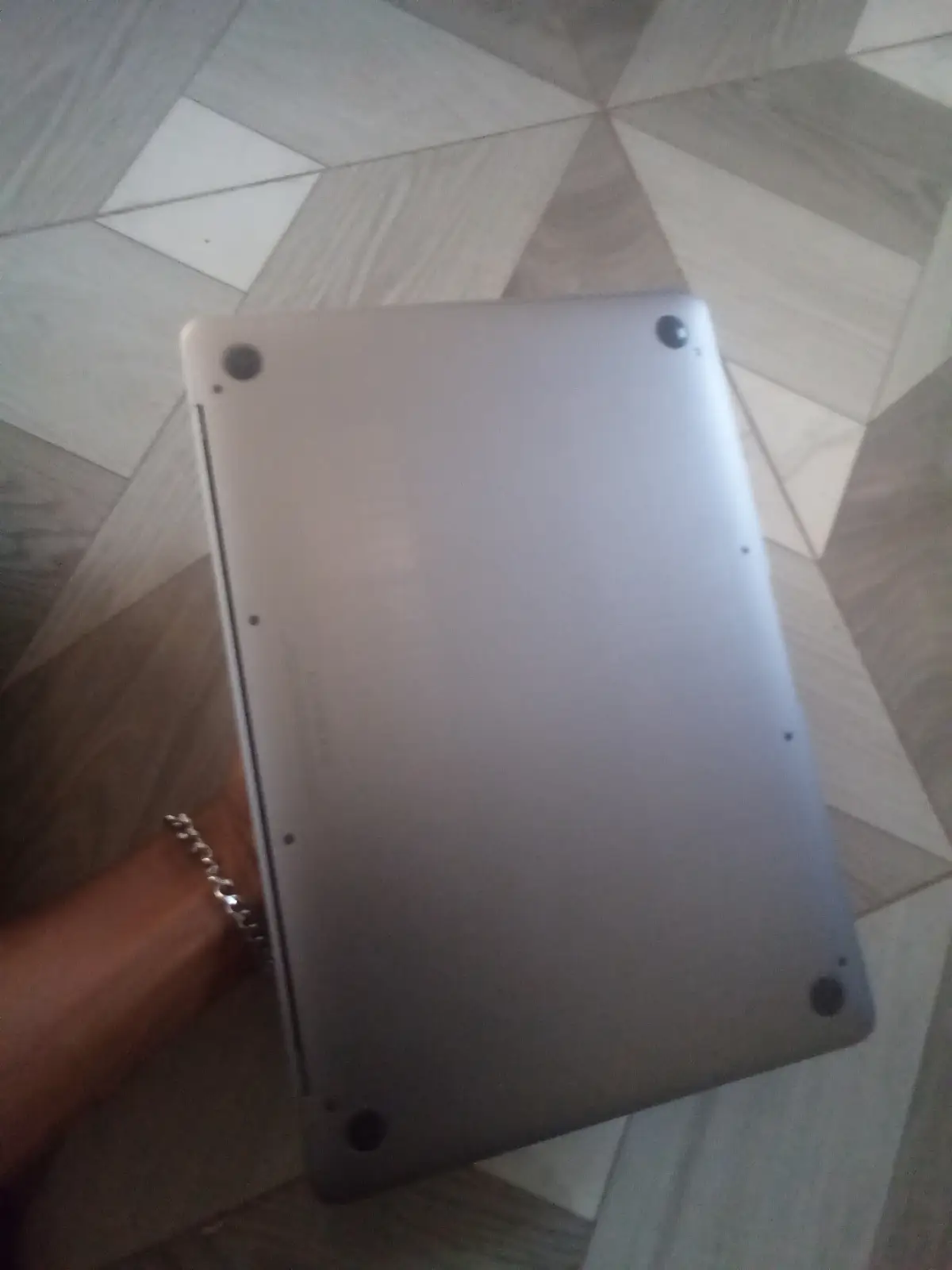 Apple MacBook Retina 2016 12-inch (only have a faulty screen) - Image 3