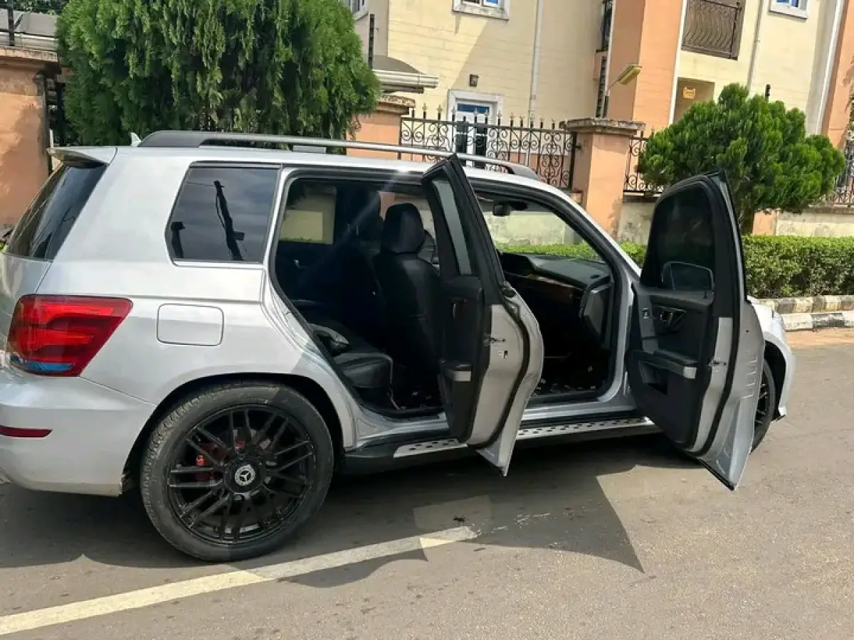 Mercedes Benz GLK 350 - Image 7