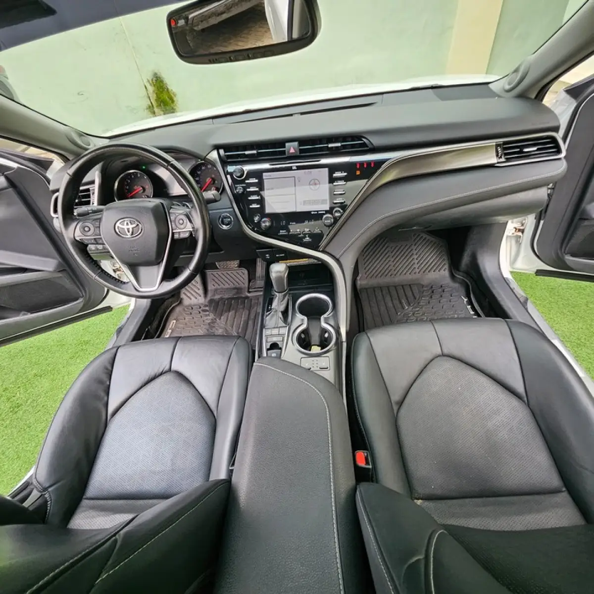 2019 Model Toyota Camry Xse - Image 2