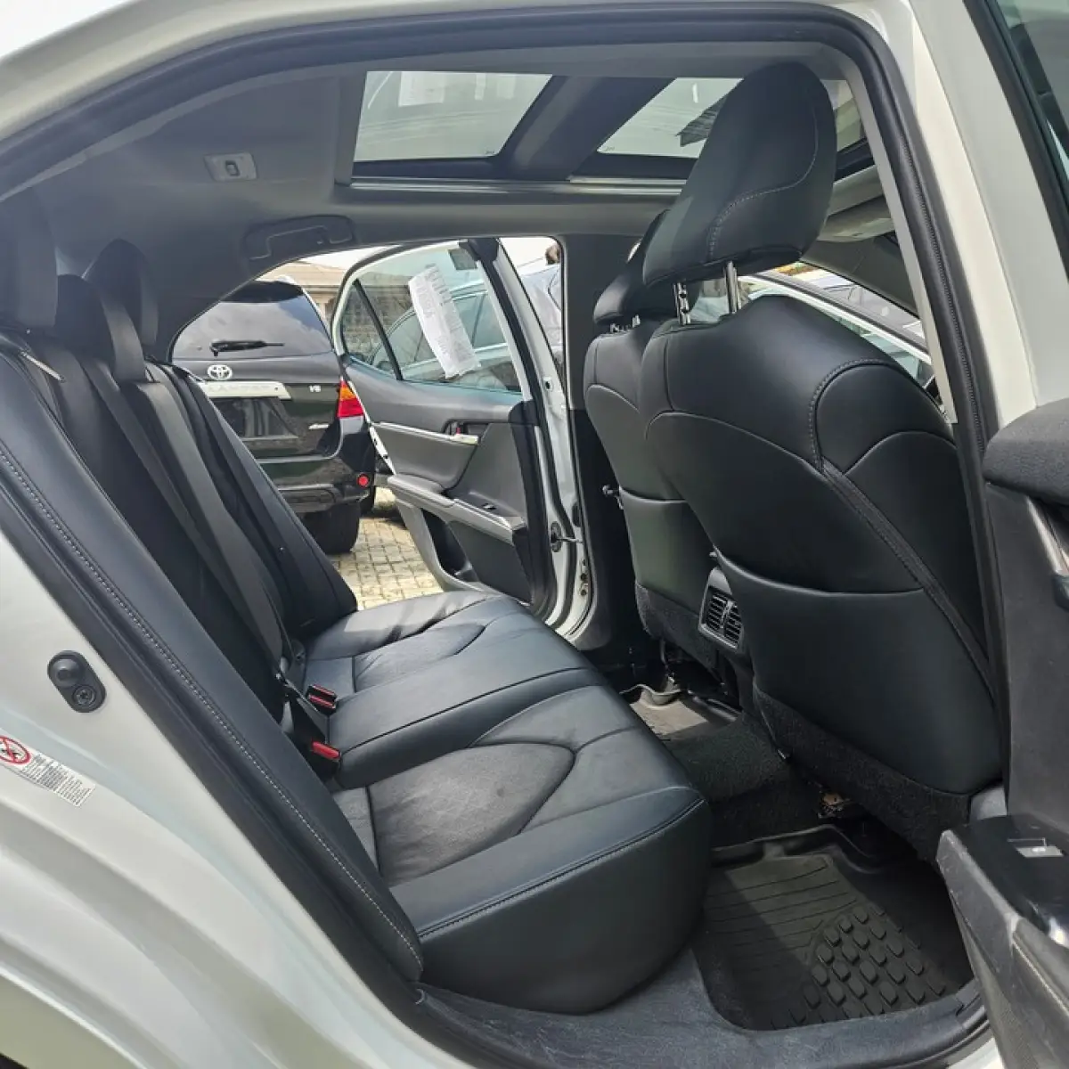 2019 Model Toyota Camry Xse - Image 3