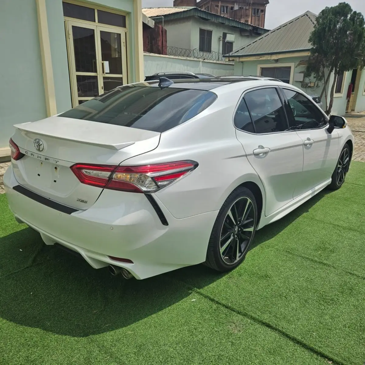 2019 Model Toyota Camry Xse - Image 4