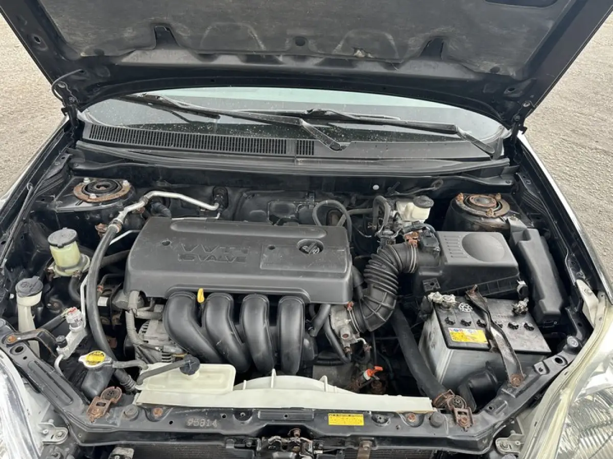 2006 Toyota Matrix XR - Image 3