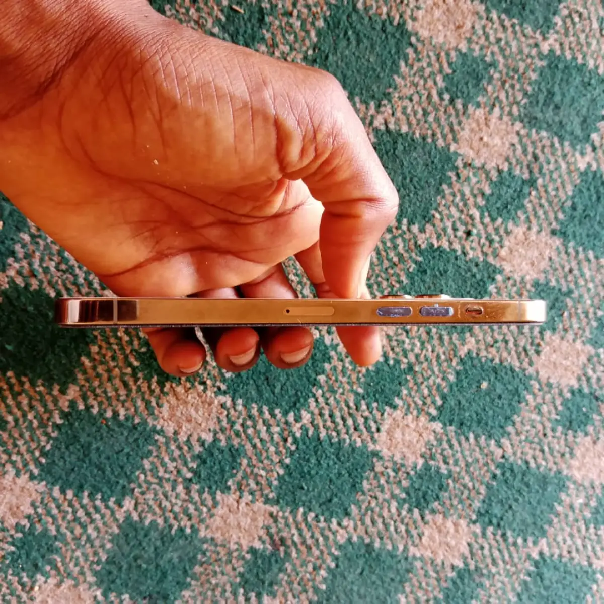 New Iphone 12 Pro Max 128g - Image 3