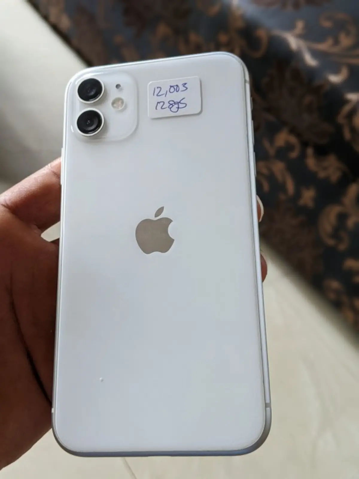 Iphone 11 - Image 1