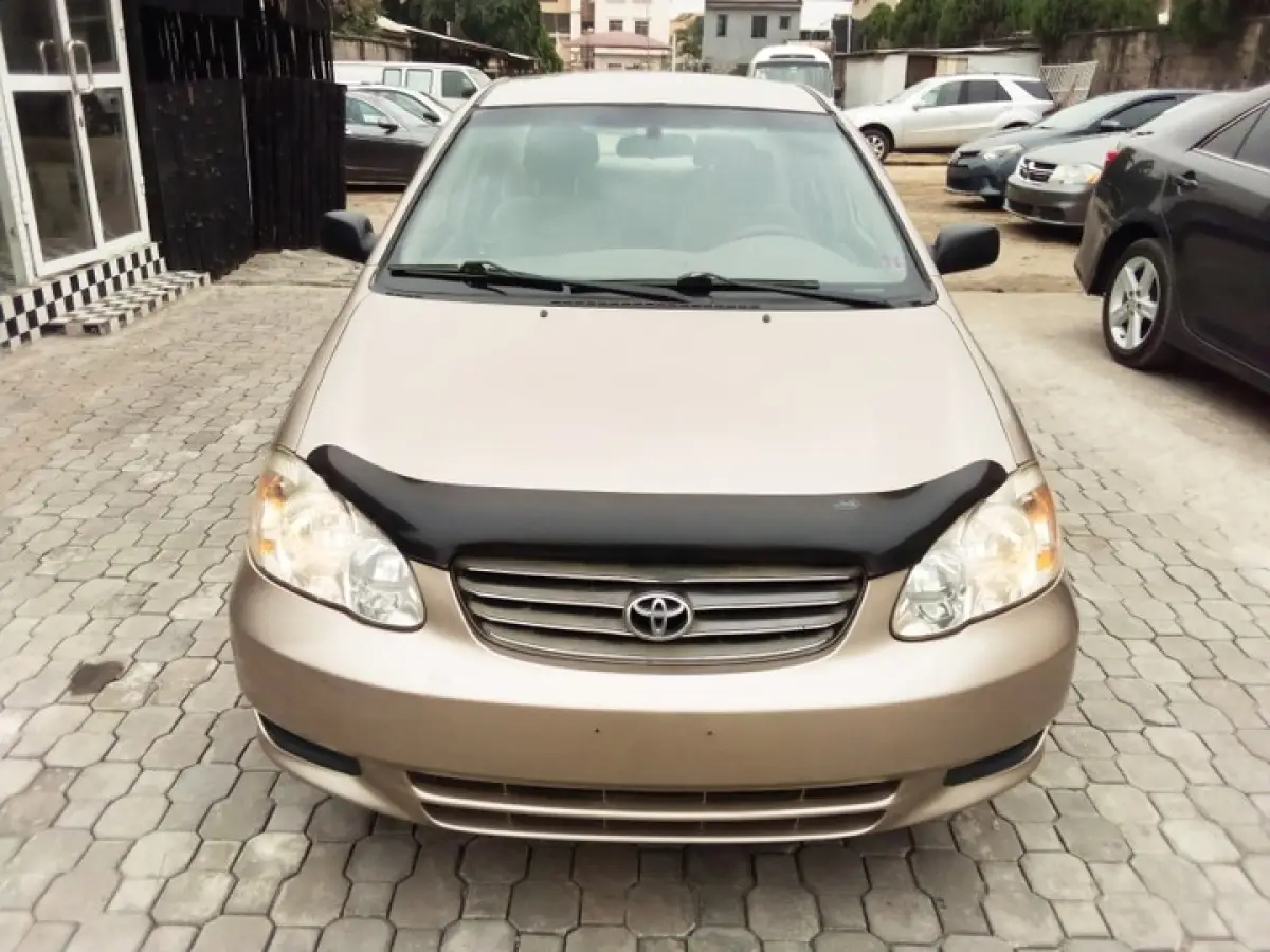 Toyota Corolla for sale call 2004 - Image 3