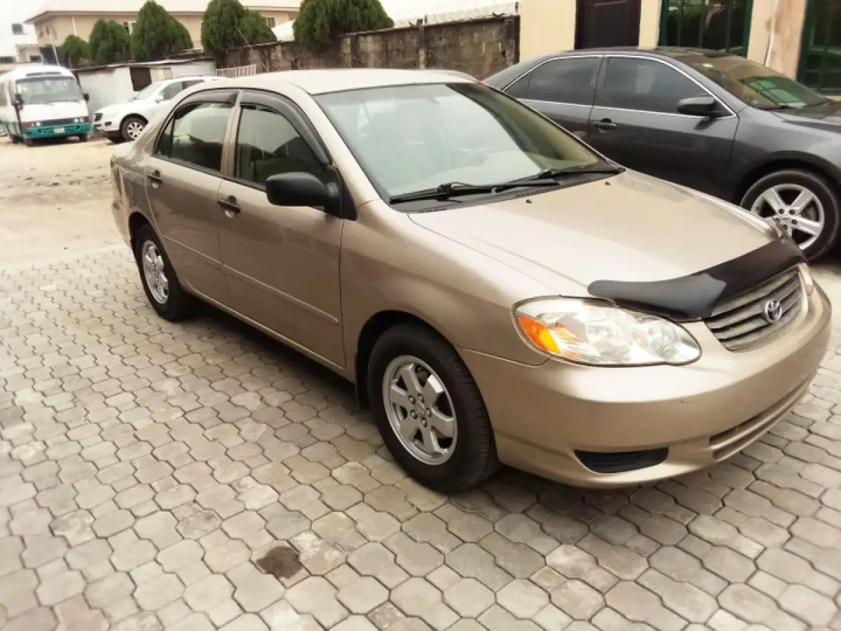 Toyota Corolla for sale call 2004 - Image 6
