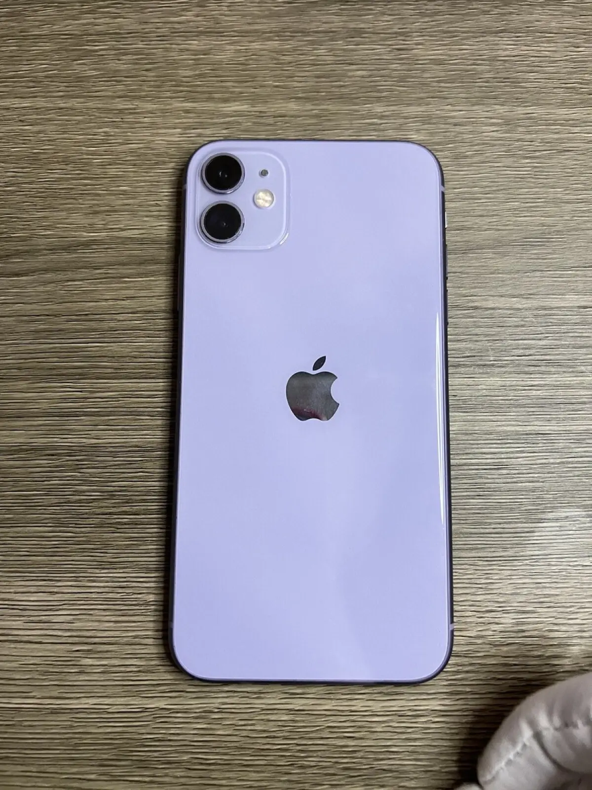 Iphone 11 - Image 2
