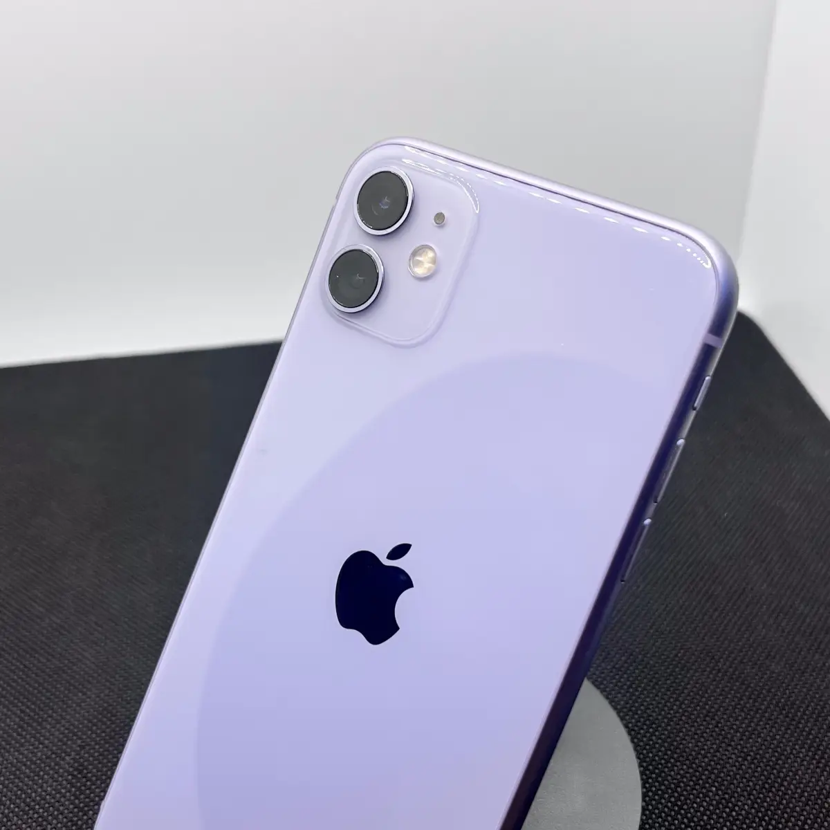 Iphone 11 - Image 3