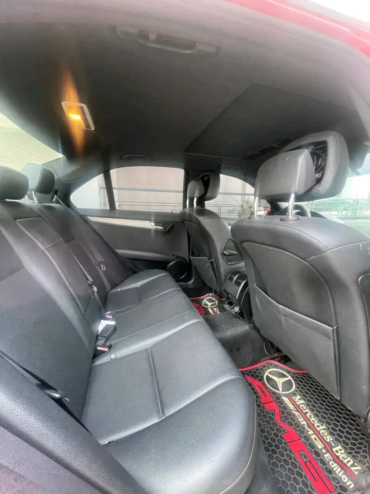 Mercedes Benz c300 2010 NGN7, 000, 000 Lagos Alimosho Engine Gear Ac - Image 2