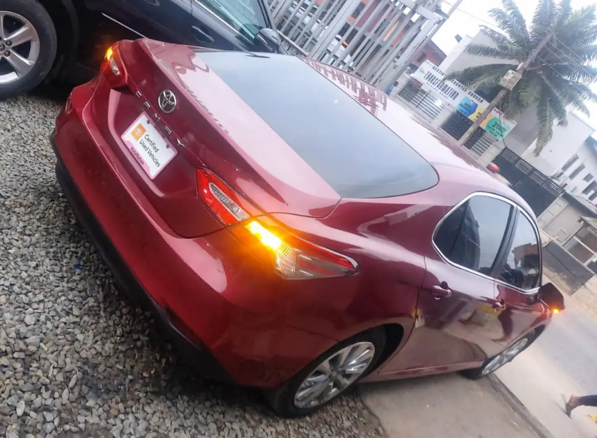 Toyota Camry - Image 3