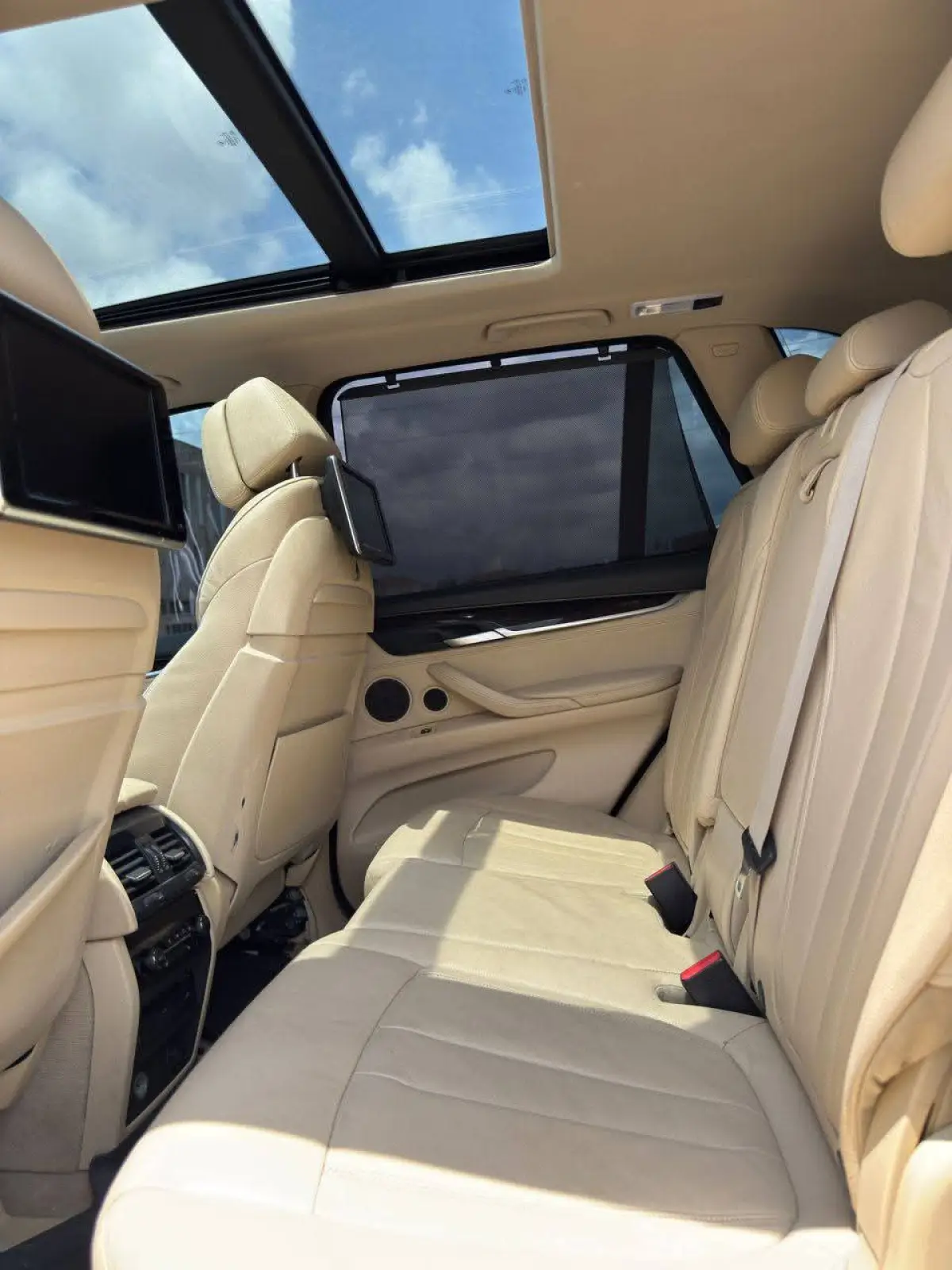 Foreign used bmw X5 - Image 3