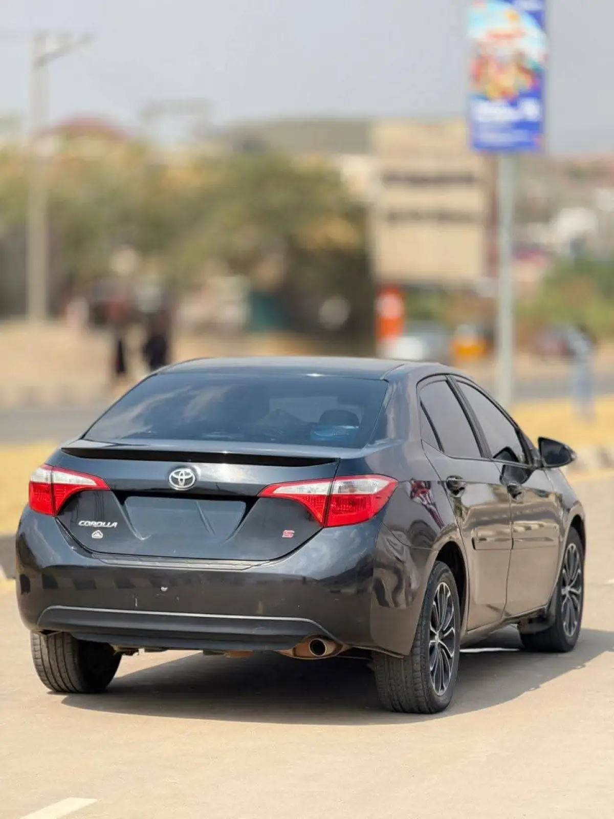 Foreign used Toyota Corolla - Image 5